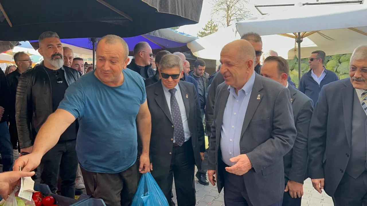 Ümit Özdağ, Nevşehir’de esnafı ziyaret etti