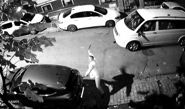 Ümraniye'de saldırgan tarafından aracı parçalanan vatandaş: "Levyeyi balkona fırlattı, canımızı zor kurtardık"