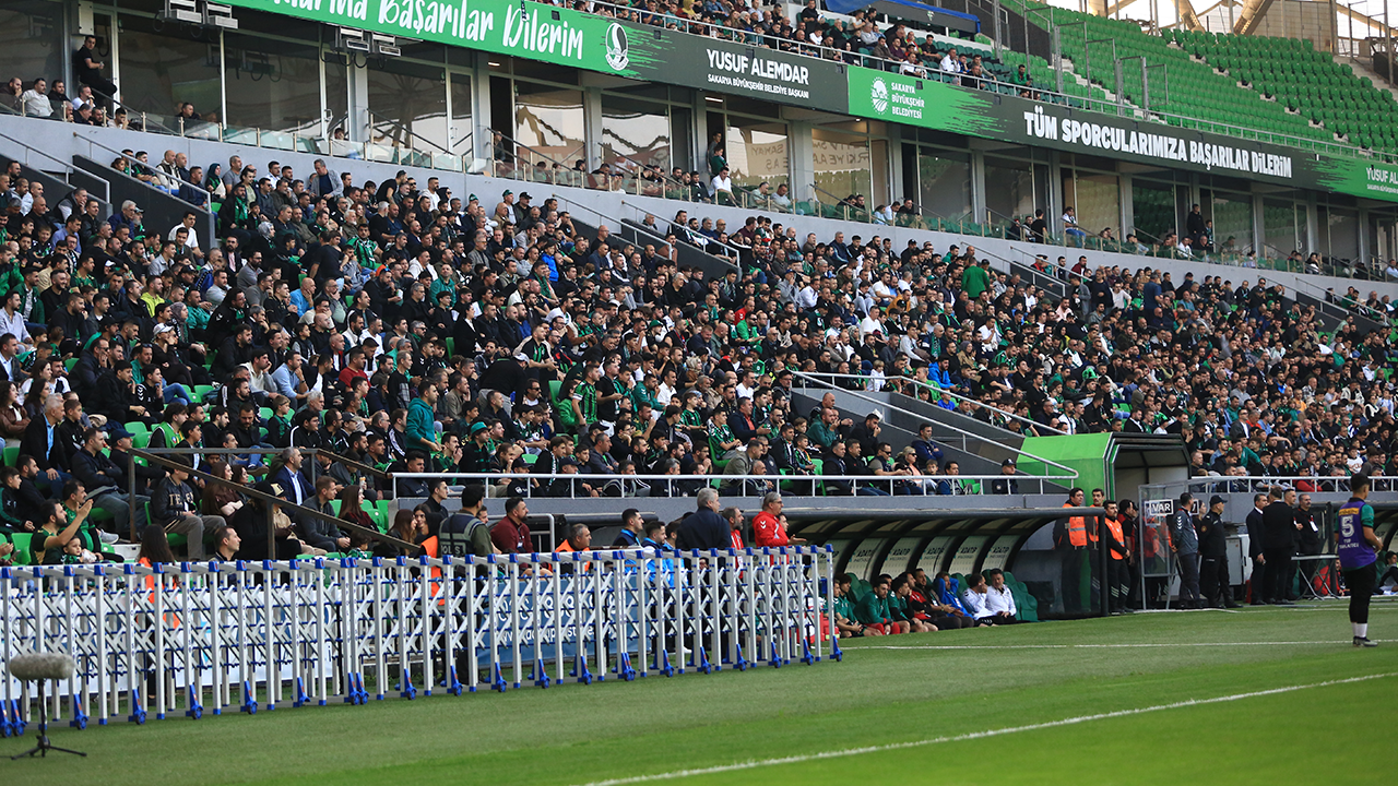 Ümraniyespor maçında o bloklar olmayacak!