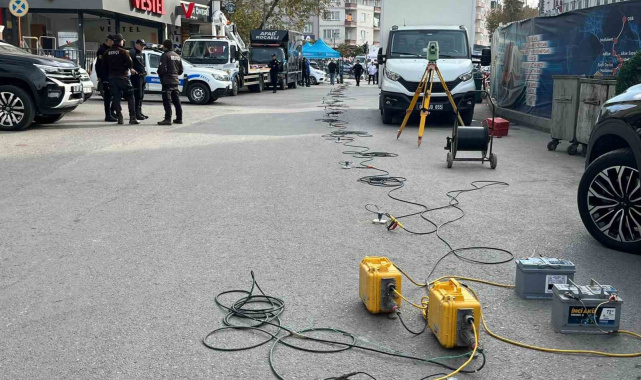 Uzman ekipler, Gebze'de "sismik yansıma" ile yerin metrelerce altını inceliyor