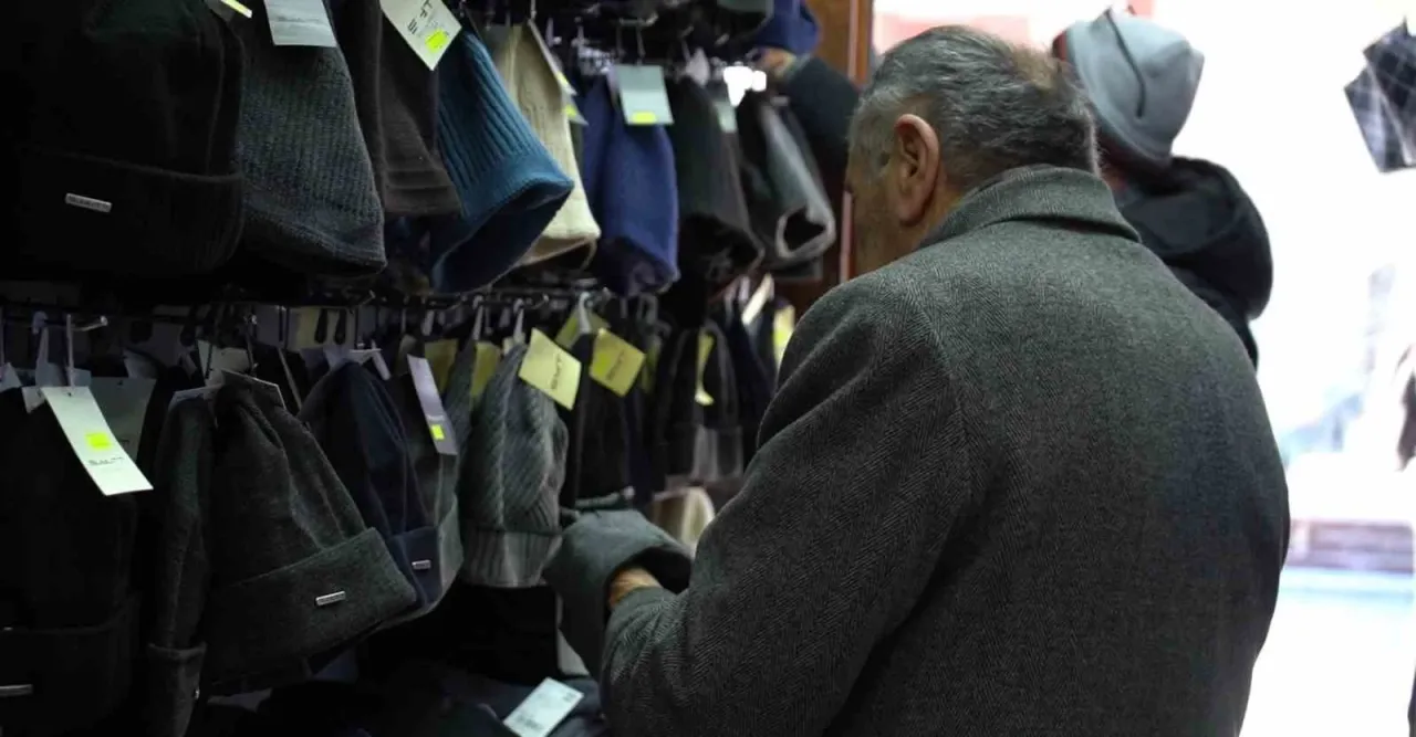 Uzun Çarşı'da tezgahlar sanal vitrine taşınıyor: Esnaf e-ticaretle yüzleşiyor