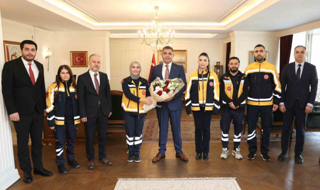 Vali Aslan acil sağlık çalışanları ağırladı
