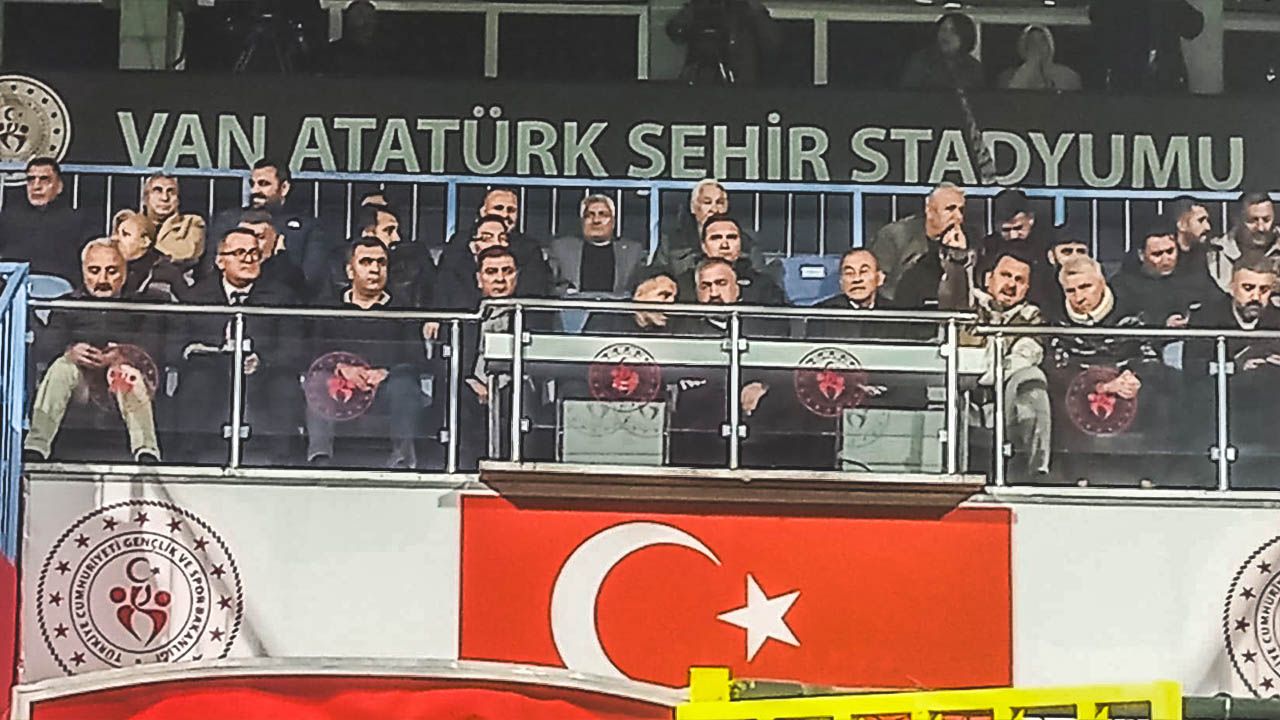 Van'da Sakaryaspor taraftarı neler yaşadı? Başkan Muhammet Kıratlı açıkladı