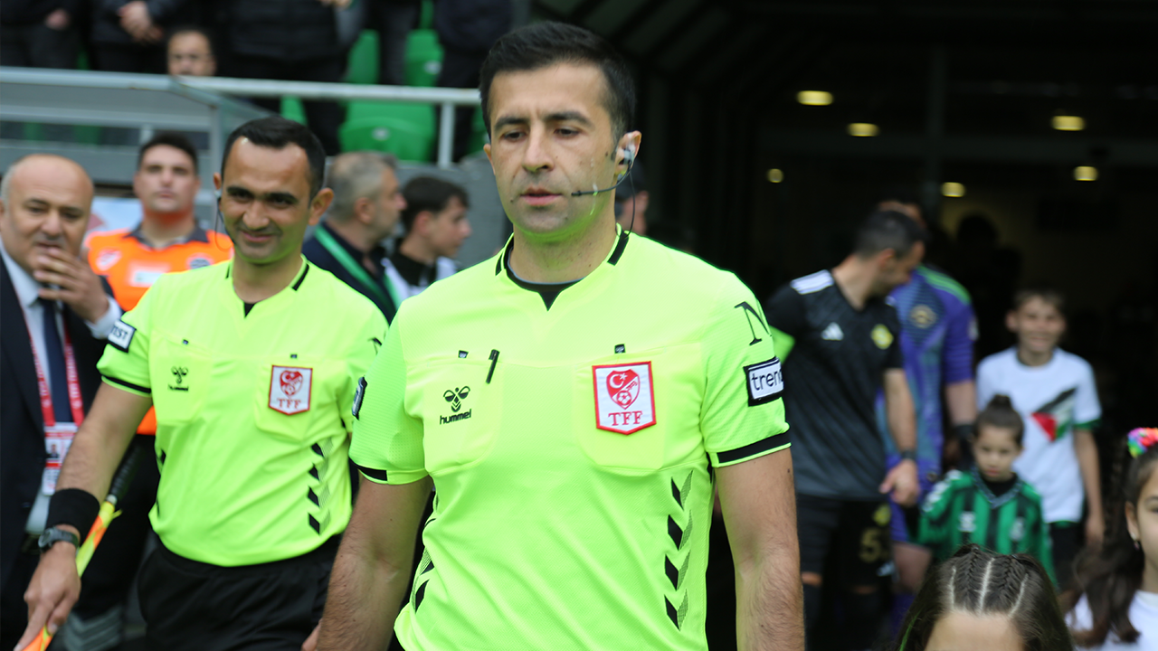 Vanspor FK - Sakaryaspor maçının hakemi belli oldu!