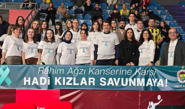 Voleybol maçında anlamlı çağrı: Rahim ağzı kanserine karşı tribünler konuştu