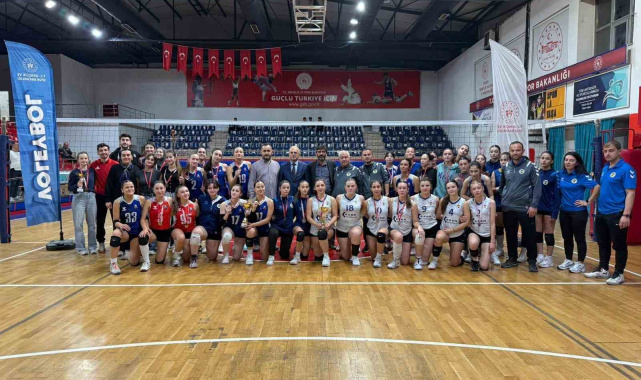 Voleybolda şampiyon belli oldu