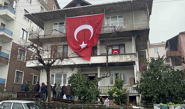 Yalova'da şehit olan polis memurunun Düzce'deki baba ocağına acı haber ulaştı