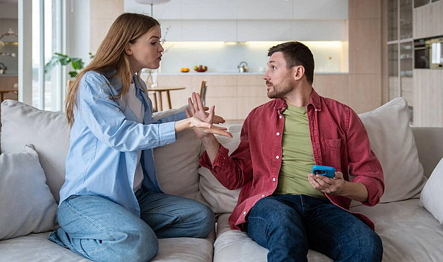 Yargıtay’dan Sosyal Medya Beğenisine Boşanma Kararı